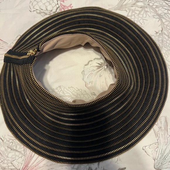 Cult Brand Haus of Blush Zipper Collar - Picture 5 of 7